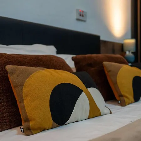 Perfect Sliema With Views Sleeps 8 *