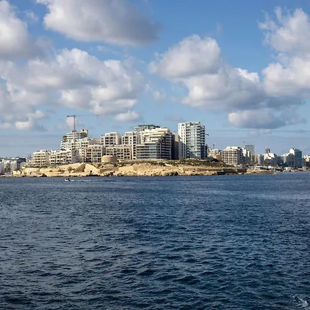 Perfect Sliema With Views Sleeps 8 Tas-Sienja
